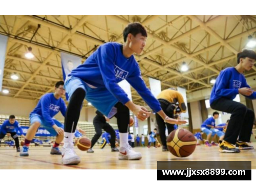 意昂体育卢艺文：从校园篮球到职业联赛的跃升